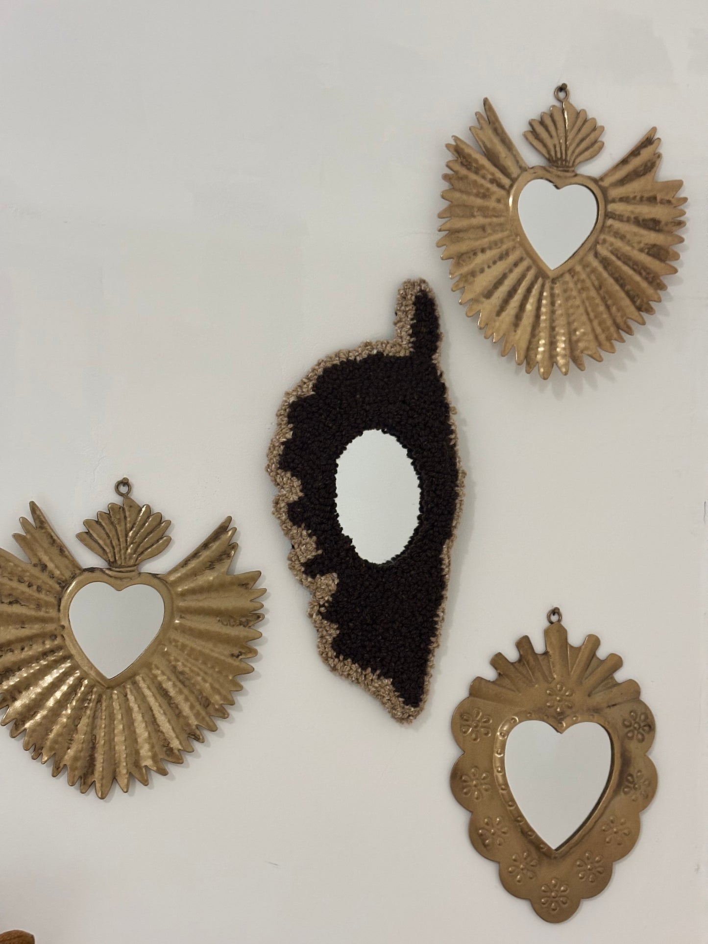Specchiu d’Isula – Miroir mural en forme de Corse