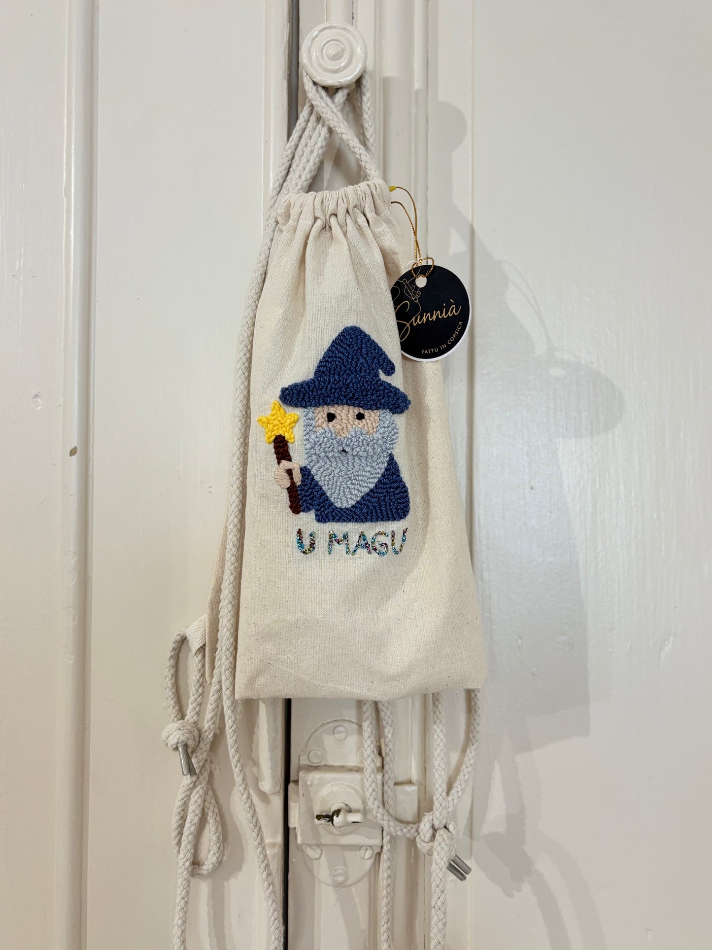 Sac à dos brodé Sunnià – Modèles uniques ou personnalisés