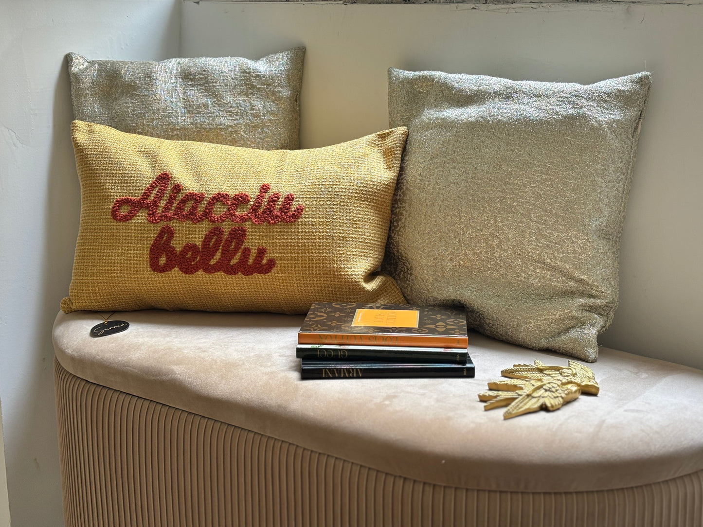 Aiacciu Bellu – Coussin brodé 50x30 cm