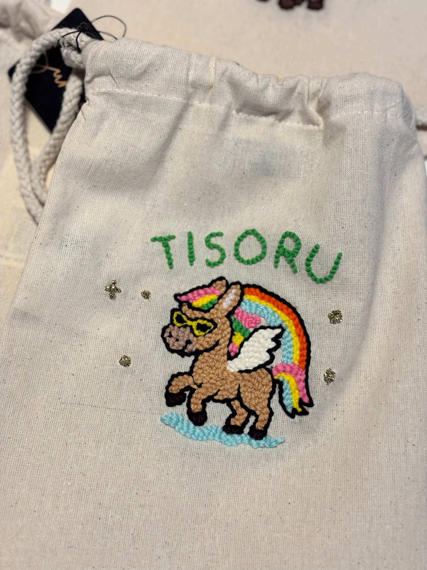 Sac à dos enfant brodé – Modèle personnalisé