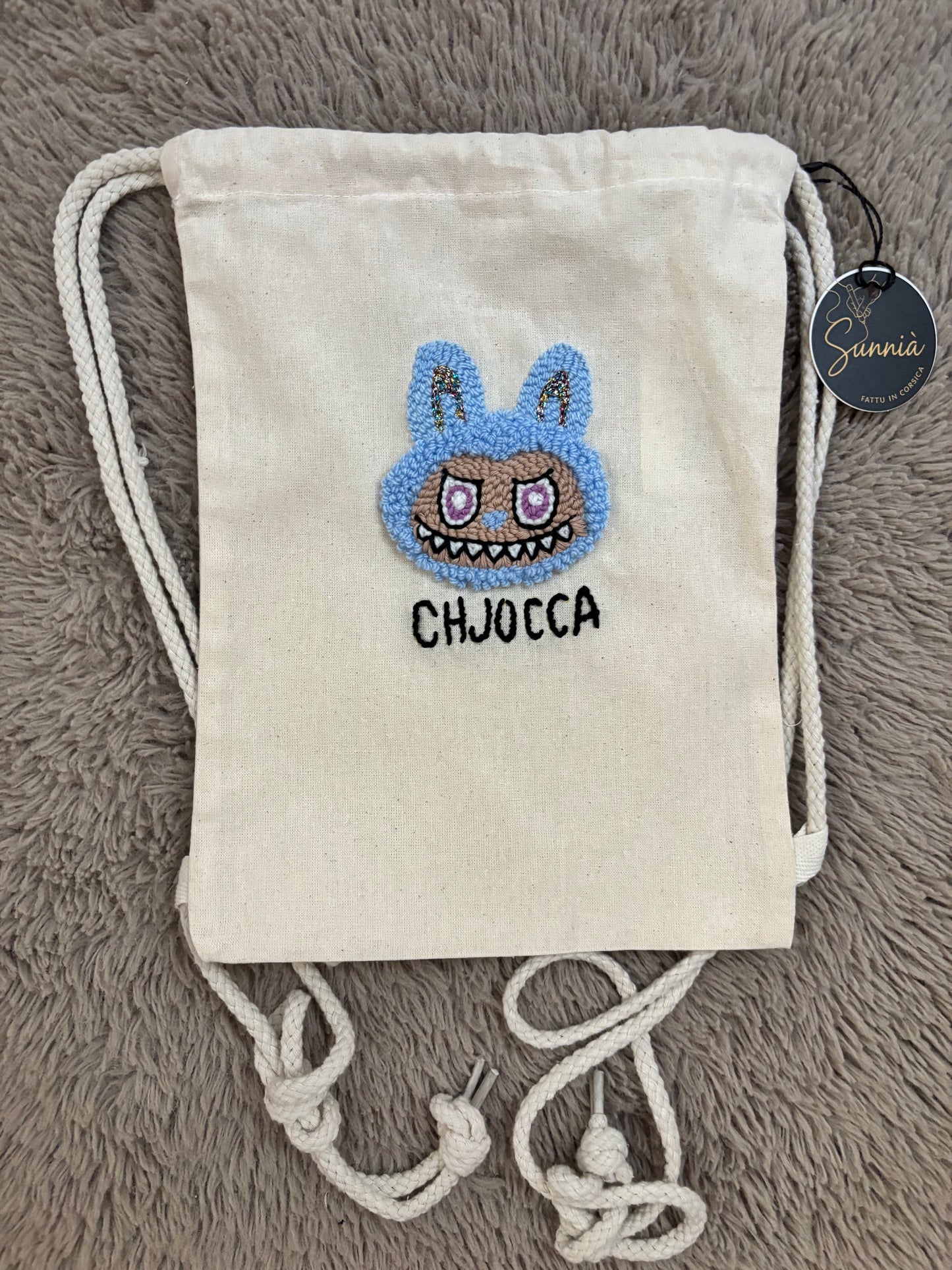 Petit sac à dos CHJOCCA – Brodé main en Corse