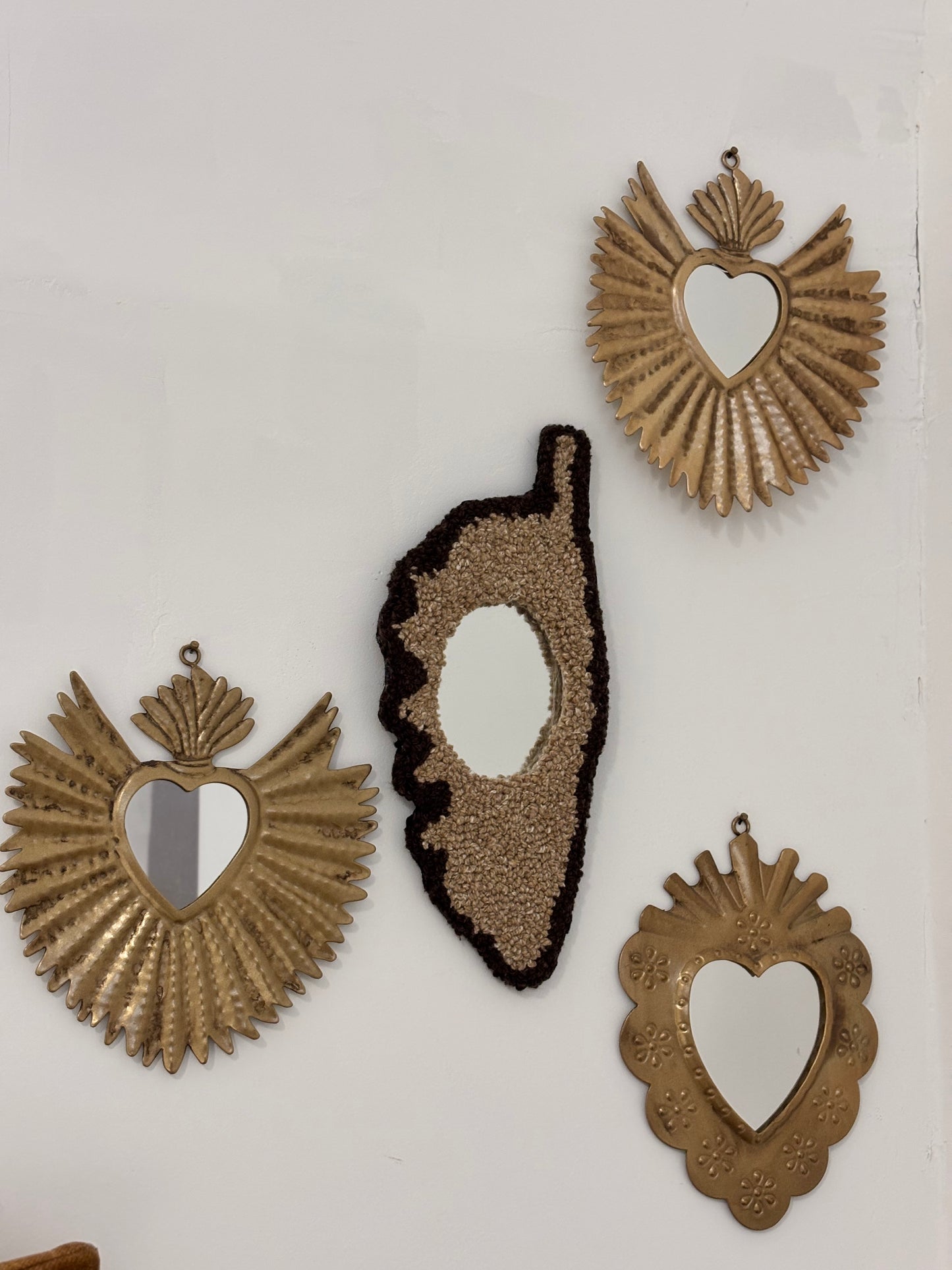 Specchiu d’Isula – Miroir mural en forme de Corse