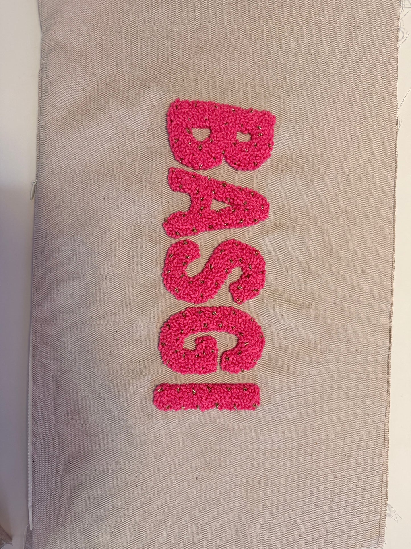 BASGI – 50 × 30 cm