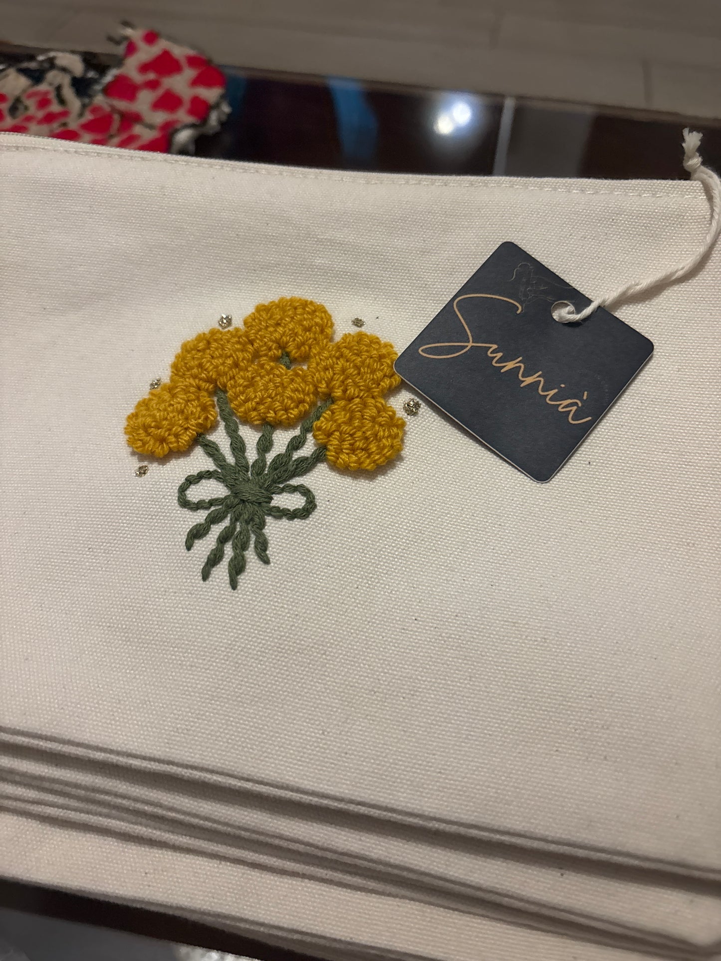 Pochette brodée - coloris naturel