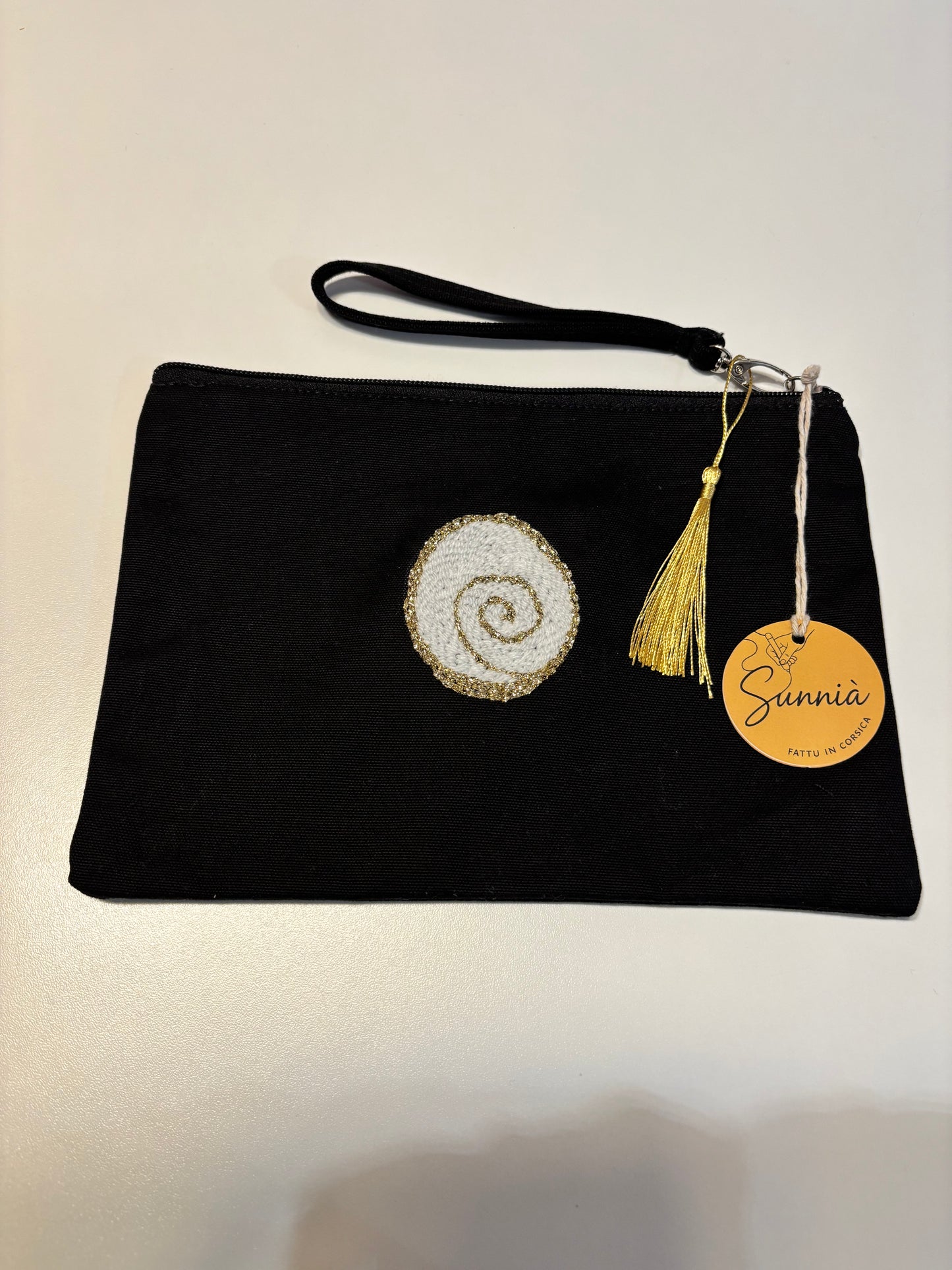 Pochette Sainte-Lucie – Broderie dorée • Sunnià