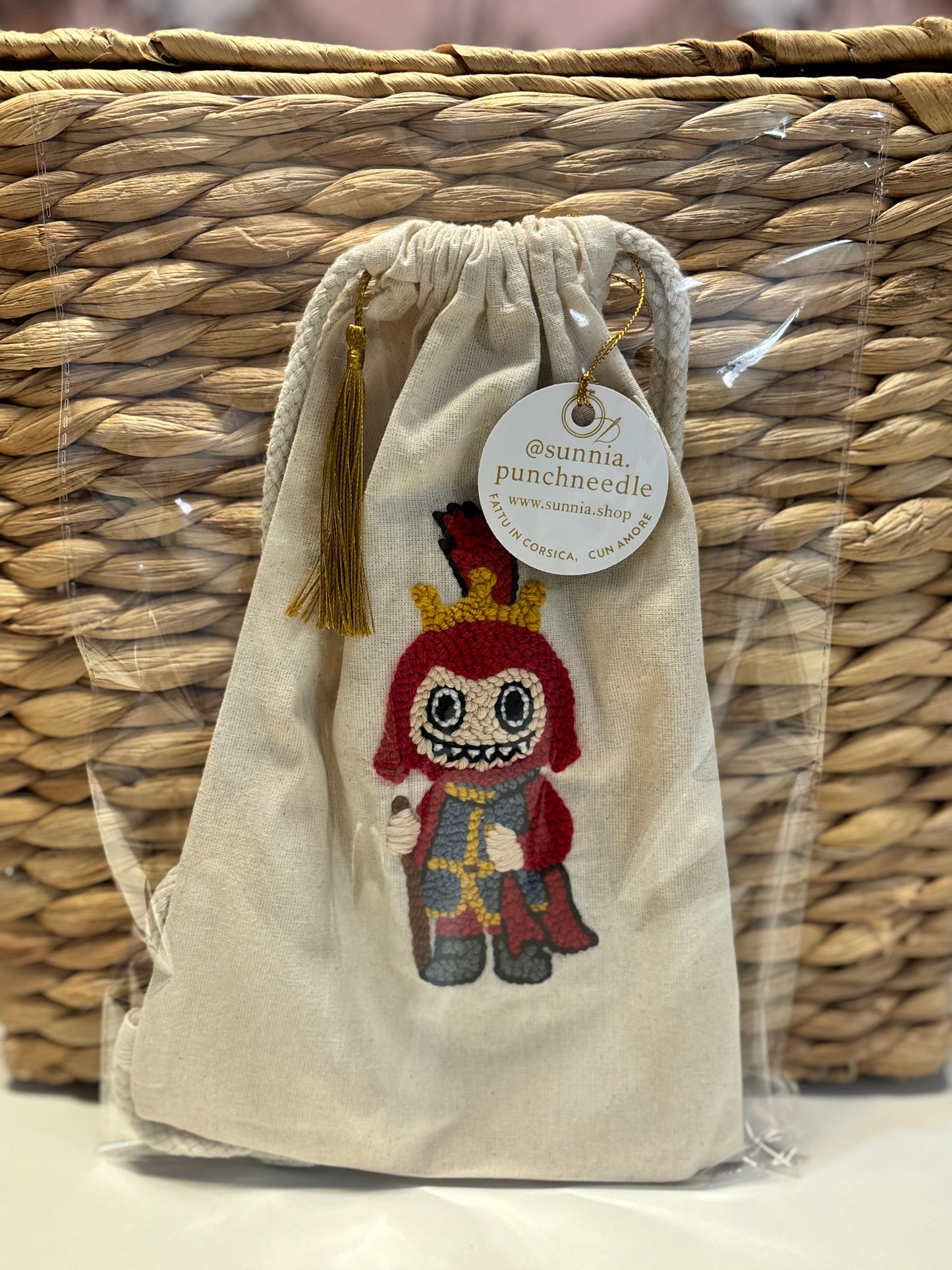 Sunnià Embroidered Backpack – Unique or personalized models