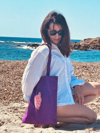 Corse Punch Needle – Léopard
Totebag en coton brodé à la main