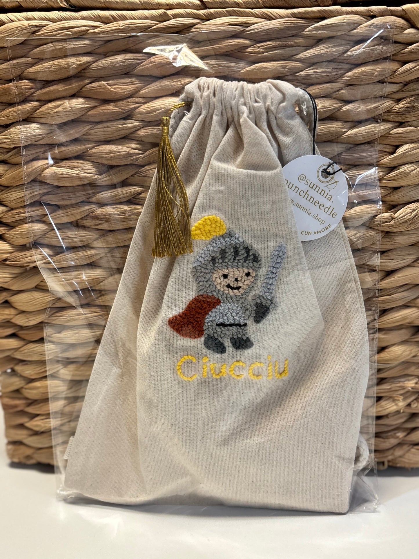 Sunnià Embroidered Backpack – Unique or personalized models