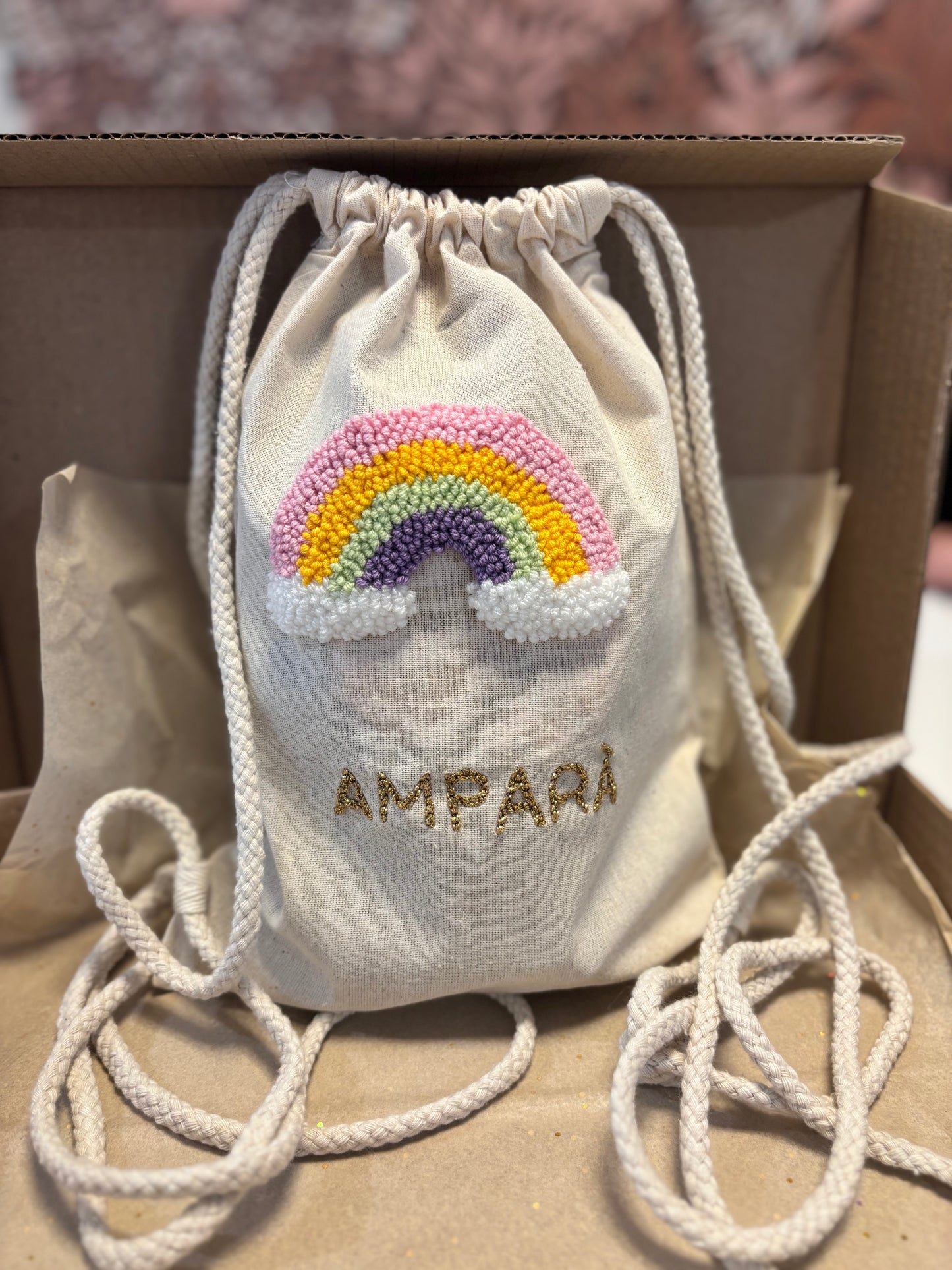 Coffret AMPARÀ – Alphabet textile artisanal (26 lettres) + sac à dos offert