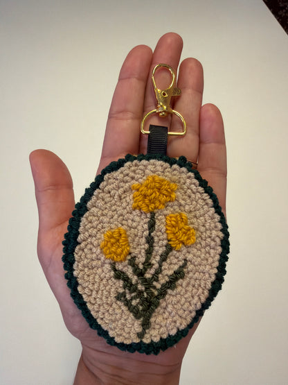 Porte-clés Immortelle – Punch Needle