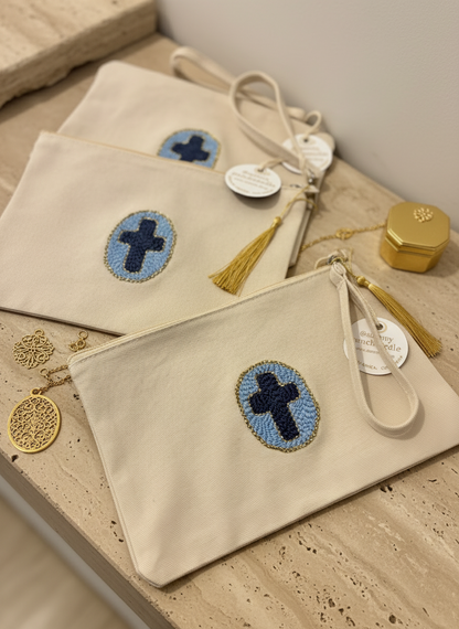 Pochette naturelle • Croix médaillon • Fattu in Corsica