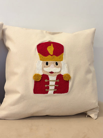 Coussin “Casse-Noisette” – Pièce unique (40×40)