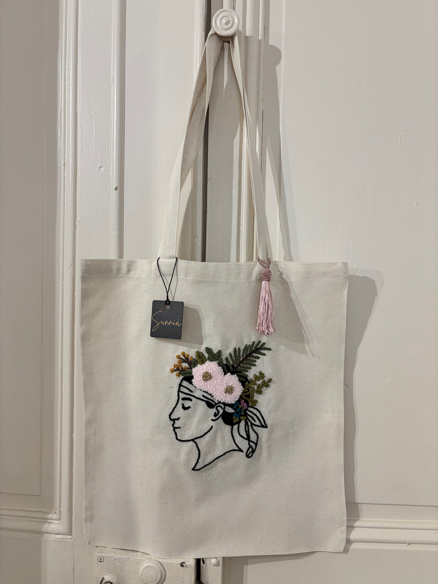 Maddalena (fleurs roses et fougères corses)