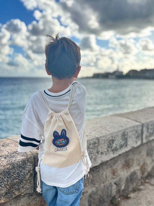 Petit sac à dos CHJOCCA – Brodé main en Corse