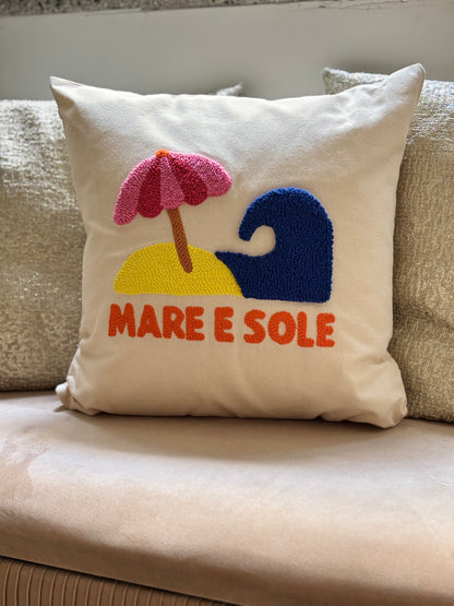 Coussin Corsica Pop – Évasion brodée