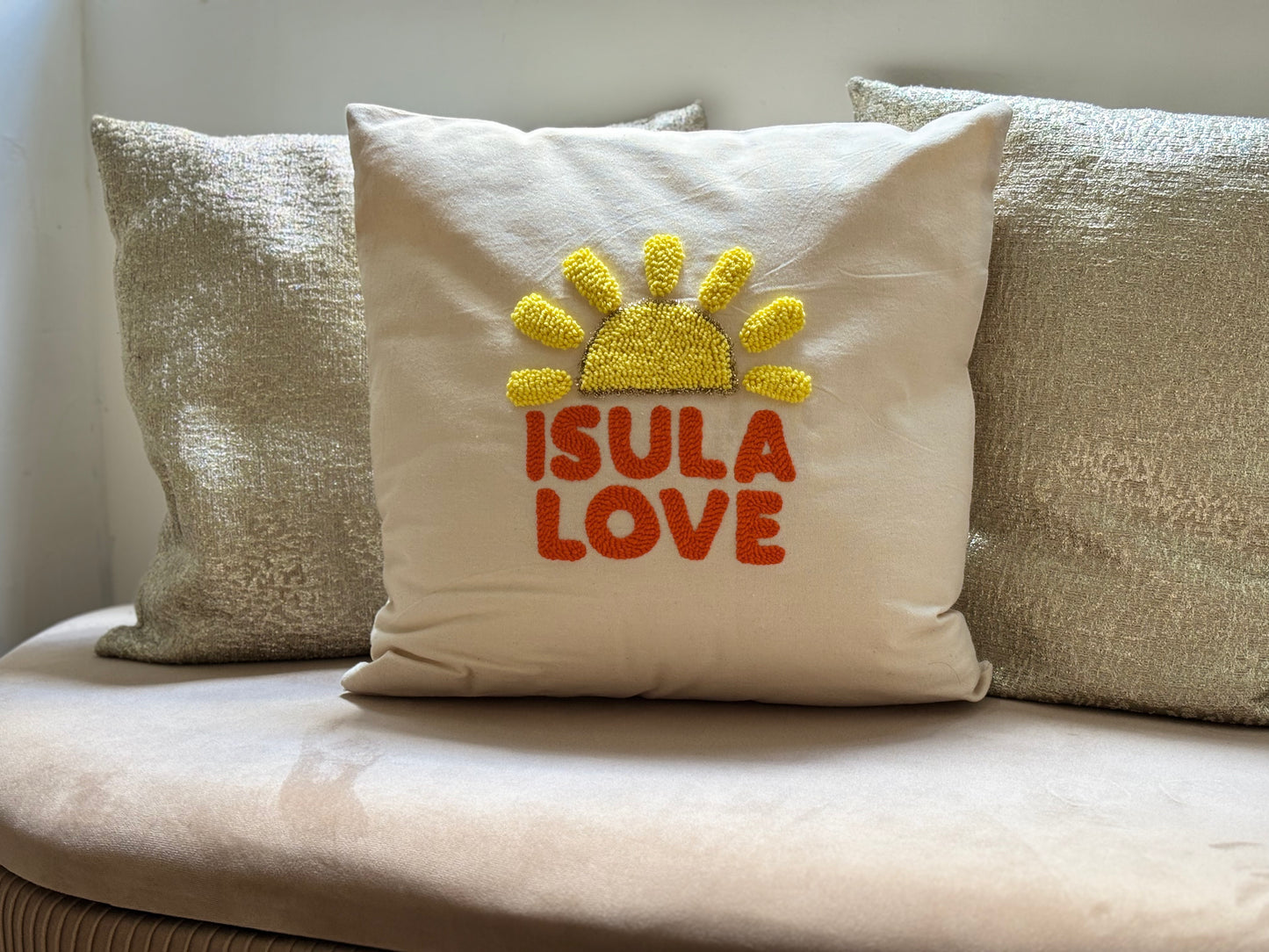 Coussin Corsica Pop – Évasion brodée