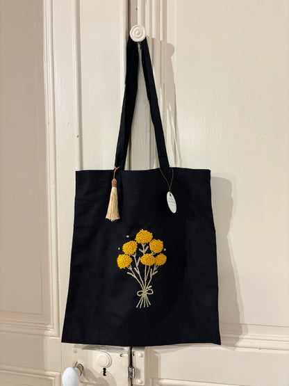 Embroidered Tote Bag – Immortelle Flowers (Muredda)